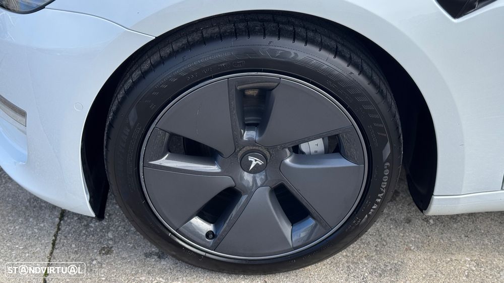 Tesla Model 3 Long Range Tração Integral - 32