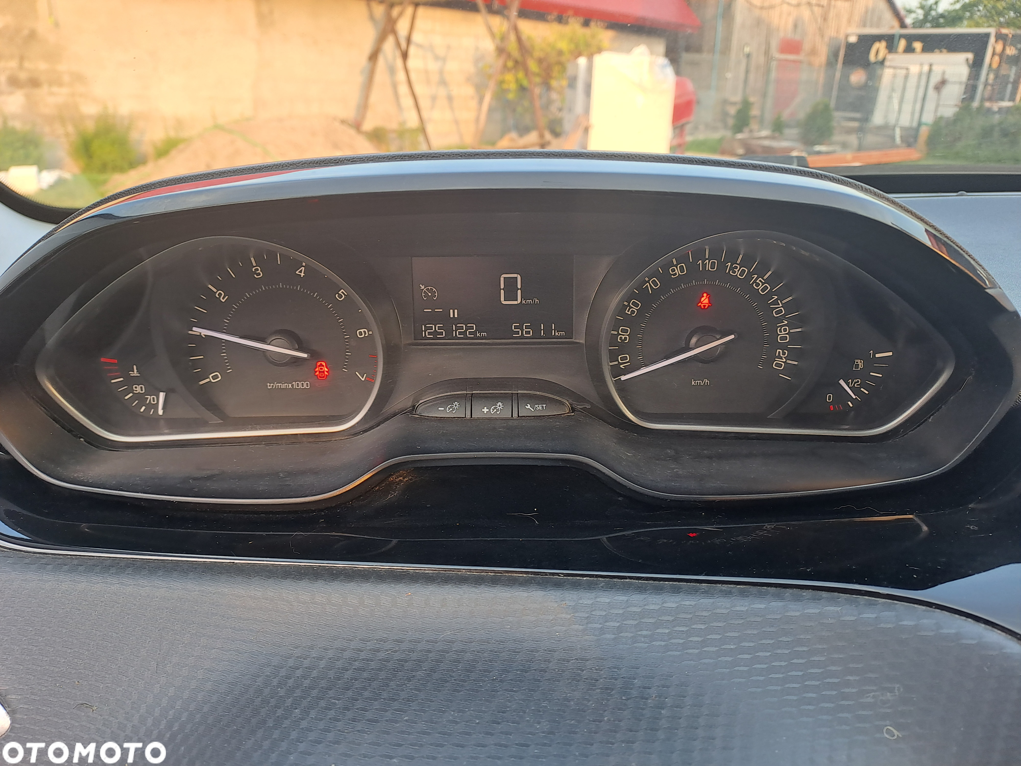 Peugeot 2008 PureTech 100 Style S&S BVM6 - 17