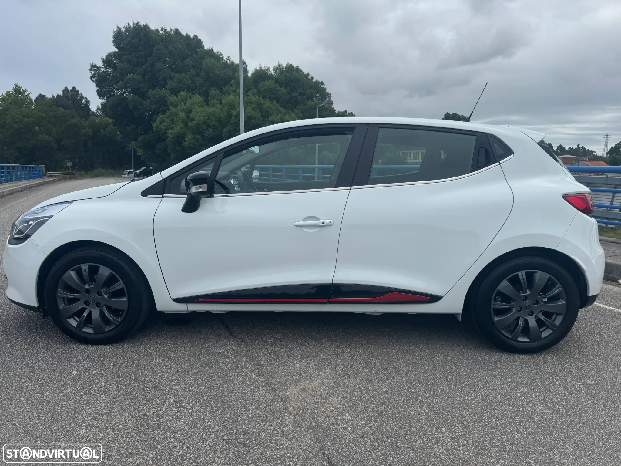 Renault Clio dCi 90 Dynamique - 8