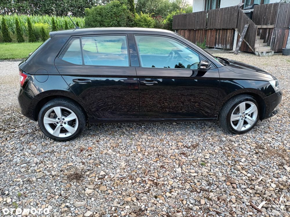 Skoda Fabia - 8