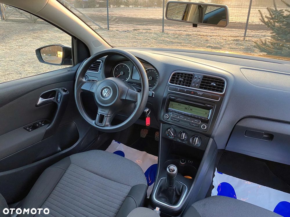 Volkswagen Polo 1.4 16V Comfortline - 19