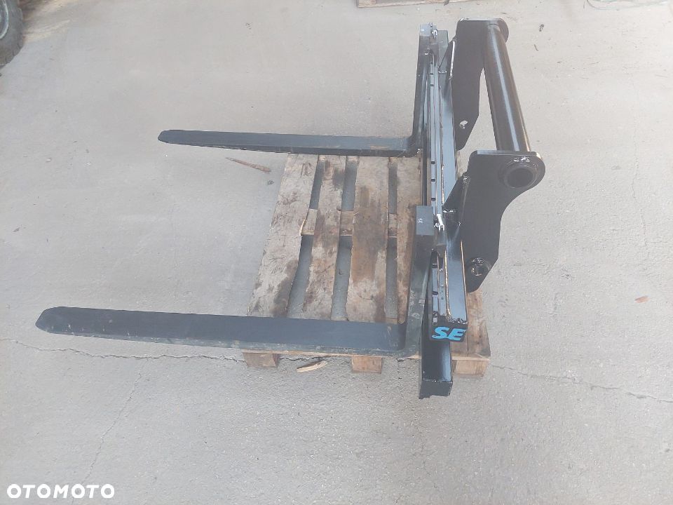 Widły Manitou z Karetką  2,5t 120cm Szeroka Karetka - 7