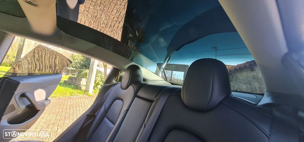 Tesla Model 3 Long-Range Dual Motor AWD - 34