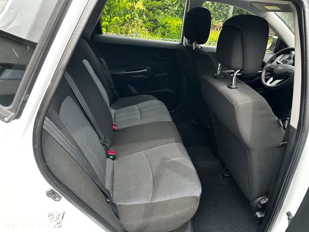 Kia Ceed 1.4 CVVT Attract - 16