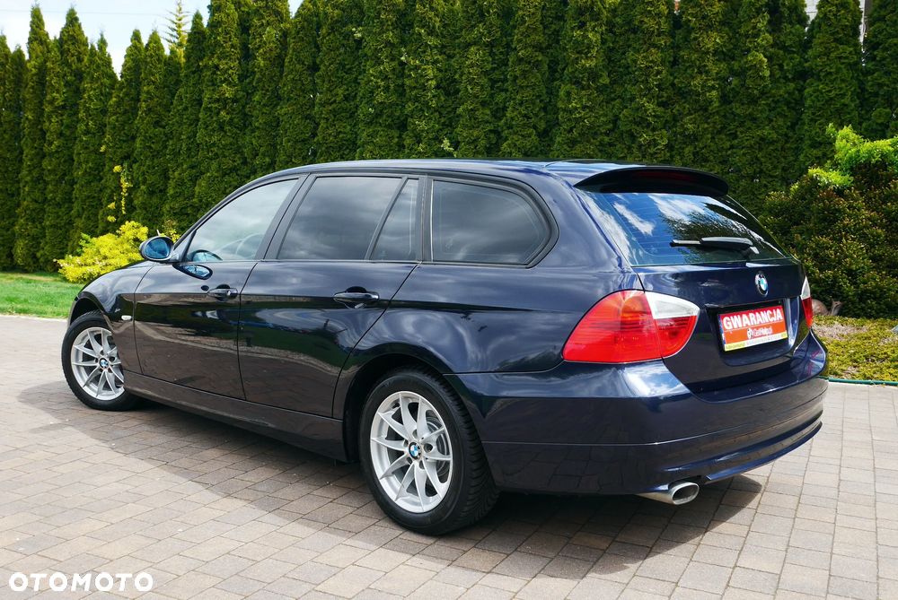 BMW Seria 3 318d - 8