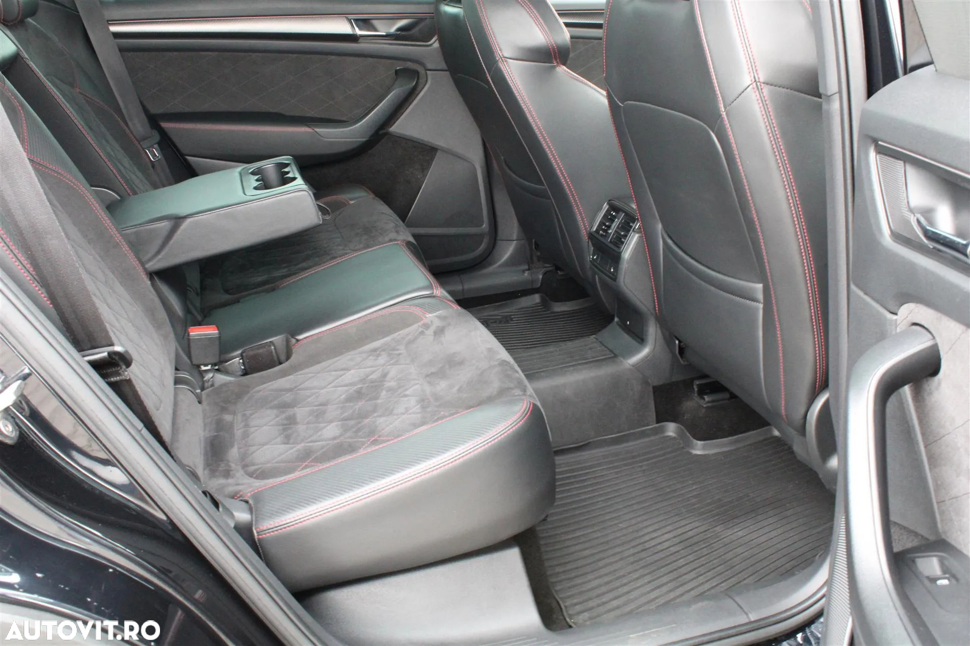 Skoda Kodiaq 2.0 TDI 4X4 DSG RS - 13