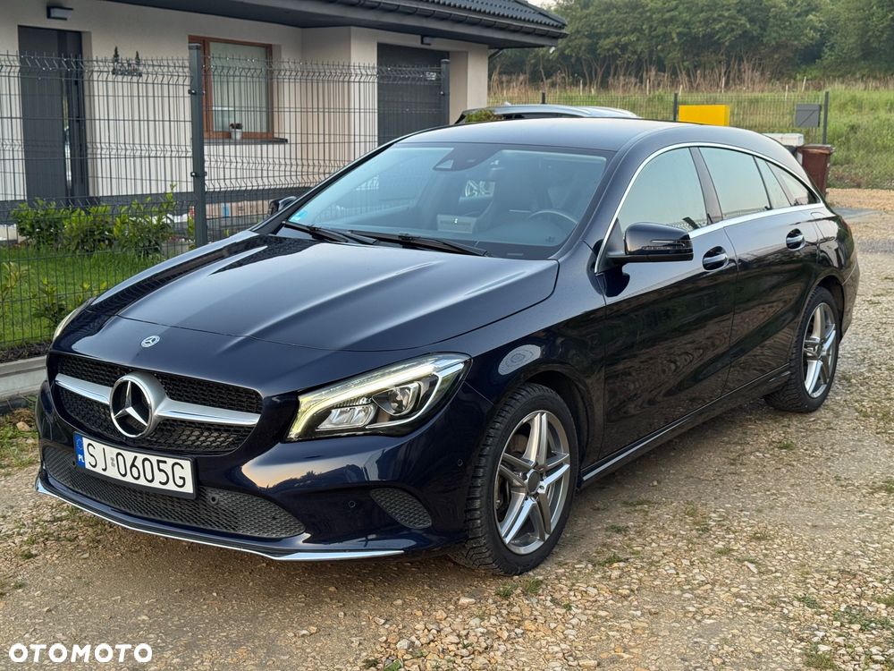 Mercedes-Benz CLA 200 AMG Line - 5