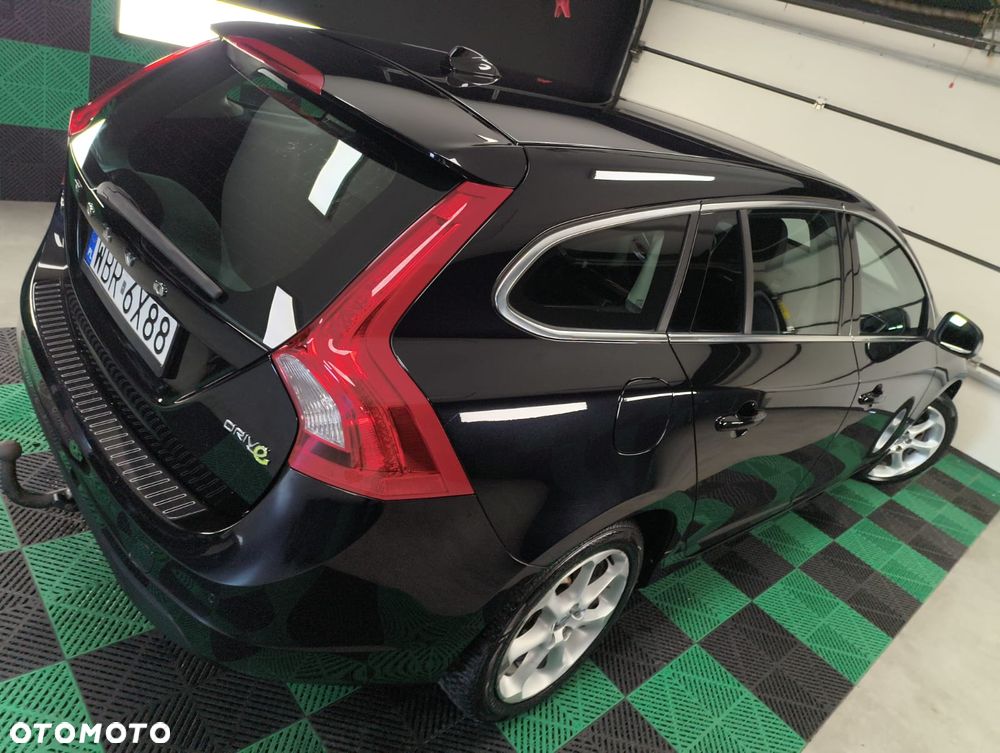 Volvo V60 D2 Kinetic - 2