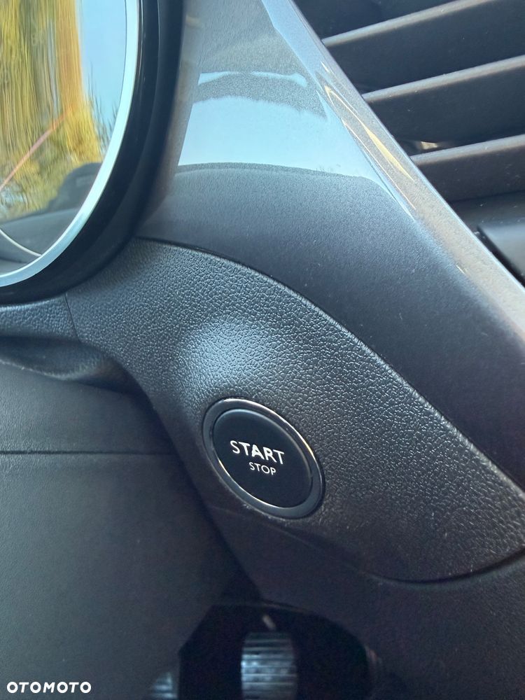 Opel Crossland X - 38