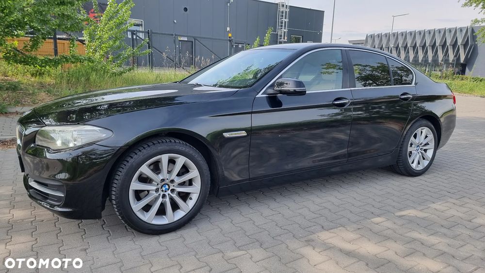 BMW Seria 5 520d - 23