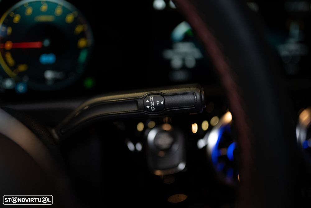 Mercedes-Benz CLA 250 e 8G-DCT AMG Line - 43