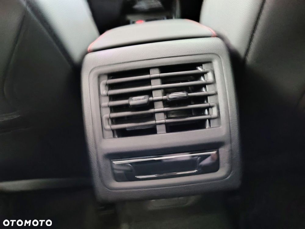 Volkswagen Golf - 27
