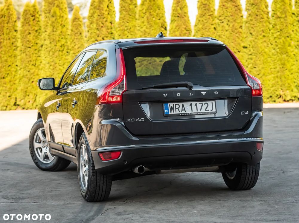 Volvo XC 60 2.4D AWD Momentum - 8