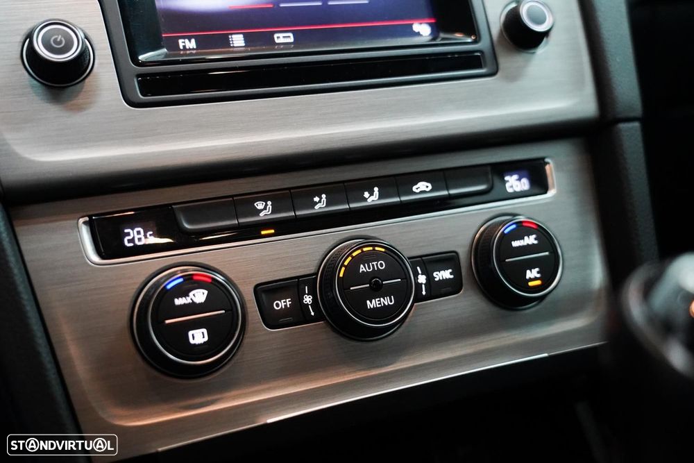 VW Golf 1.6 TDi BlueMotion Trendline - 12