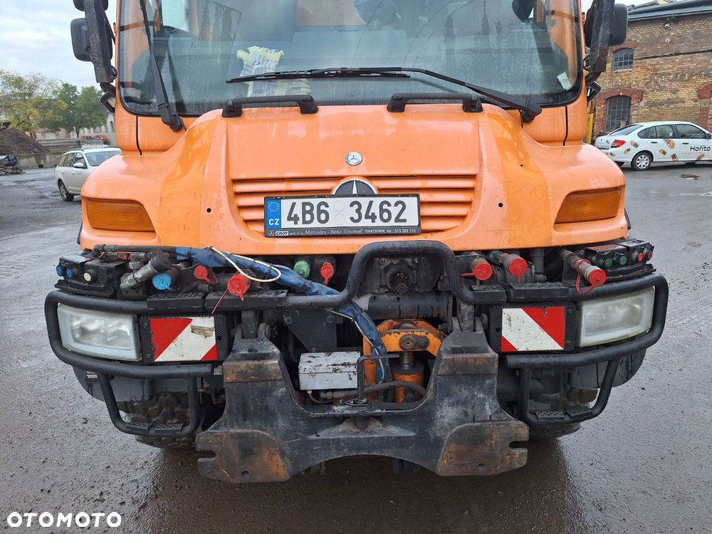 Versalift Unimog U400 4X4+ Stratos B30 24 Valn + Shmidt Kl V32 - 34