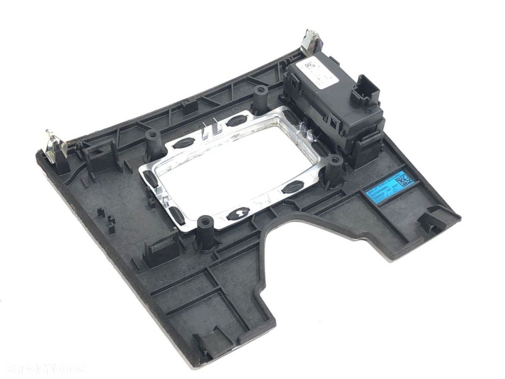 LISTWY DEKOR  MERCEDES-BENZ KLASA E (W212) 2009 - 2016 E 300 Hybrid / BlueTEC Hybrid (212.098) 150 - 14