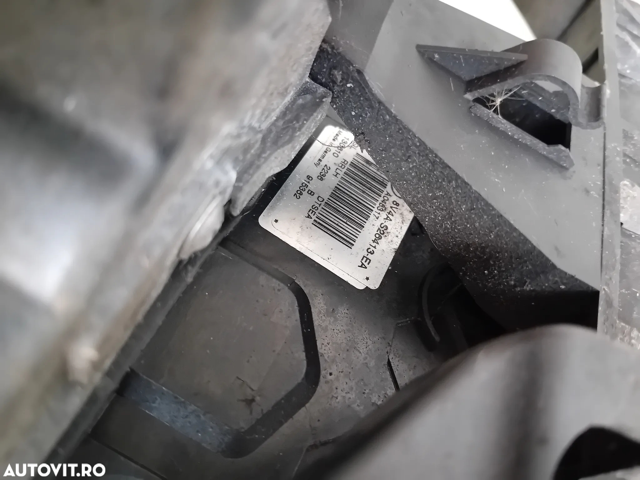 Broasca Blocator Incuietoare Stanga Dreapta Spate Ford Kuga 1 I Cod 8V4A-S26413-EA 8V4A-S26412-EA - 8