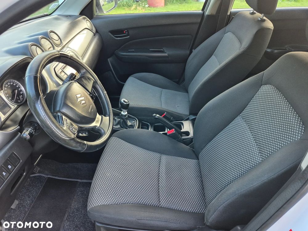 Suzuki Vitara - 27