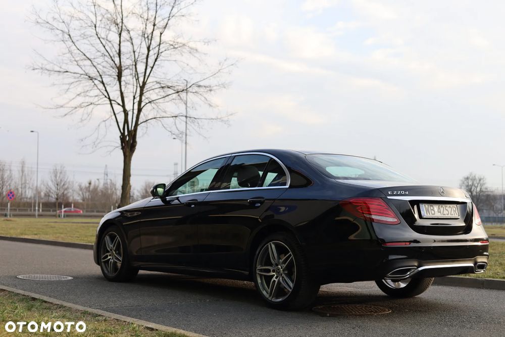Mercedes-Benz Klasa E 220 d 4-Matic 9G-TRONIC - 8