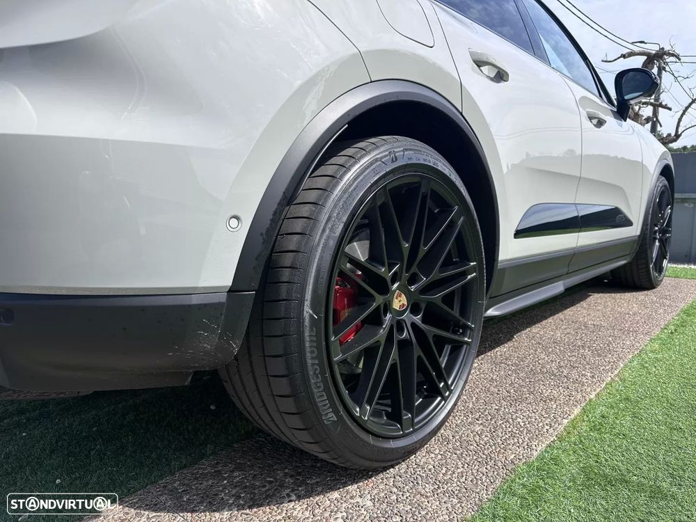 Porsche Macan Electric GTS - 21