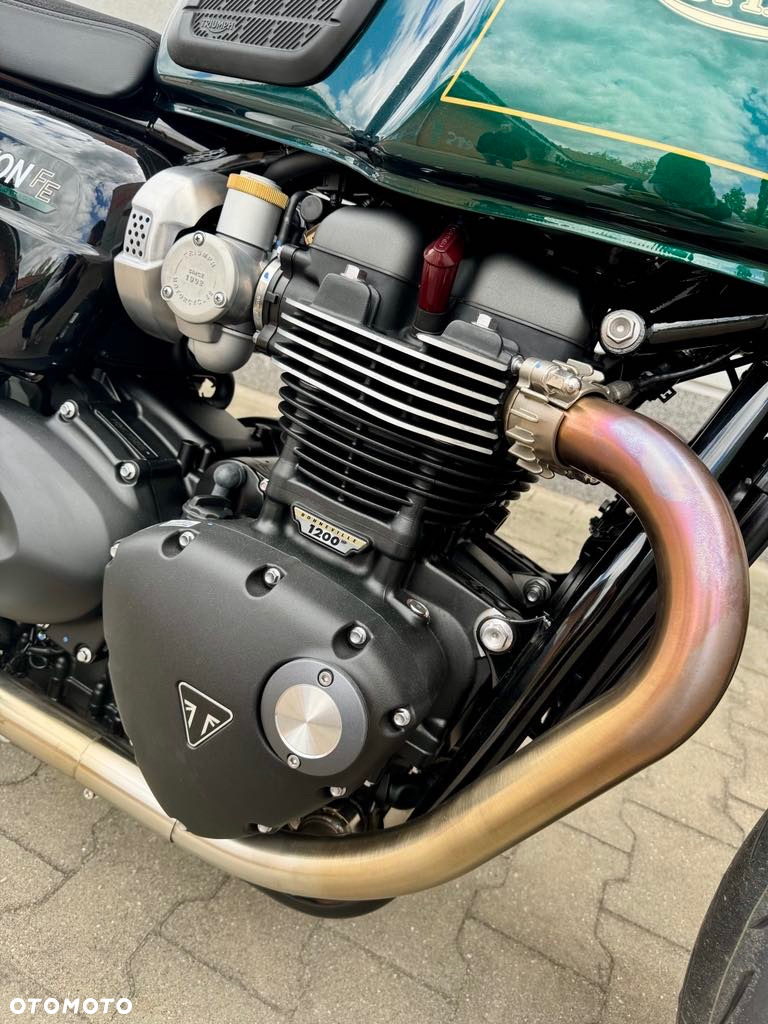 Triumph Thruxton - 10