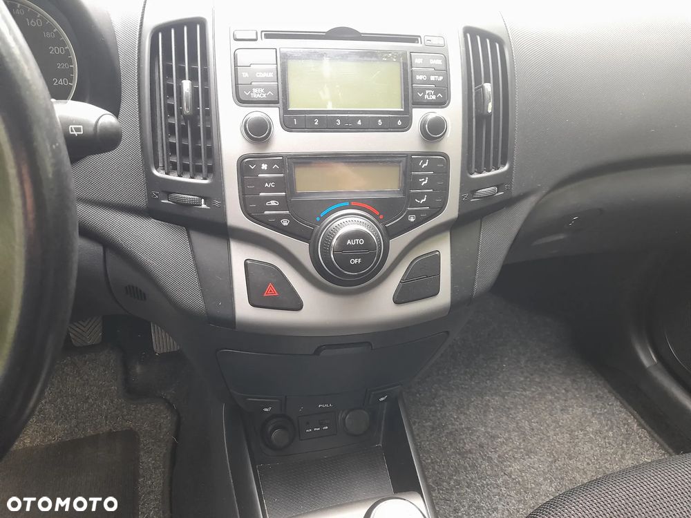 Hyundai i30 1.4 Blue Classic - 12