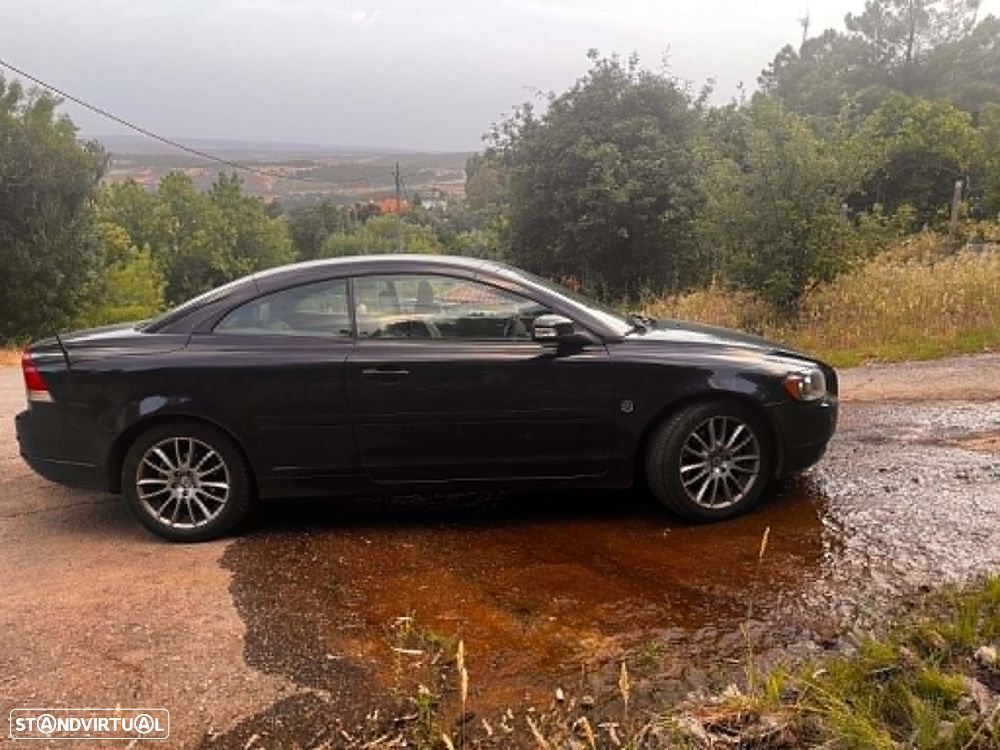 Volvo C70 2.0 D Momentum - 3