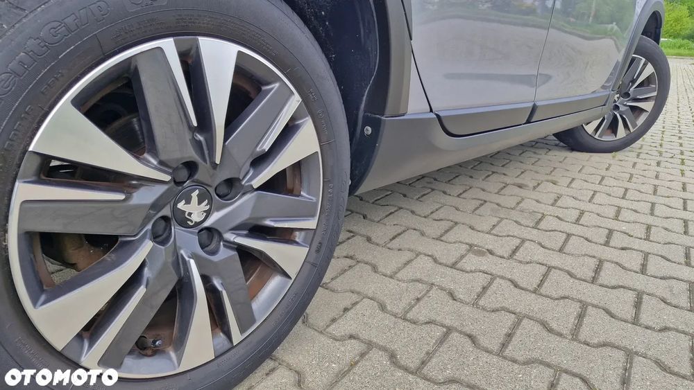 Peugeot 2008 1.6 BlueHDi Allure - 10