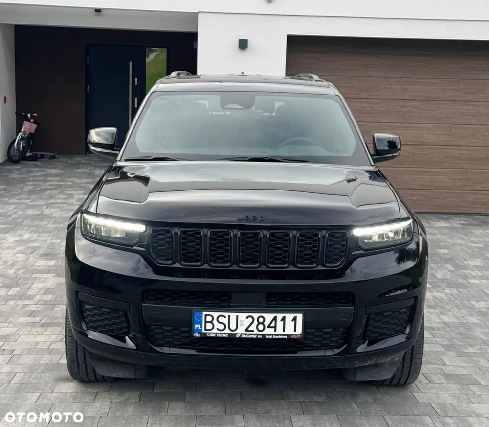 Jeep Grand Cherokee - 11
