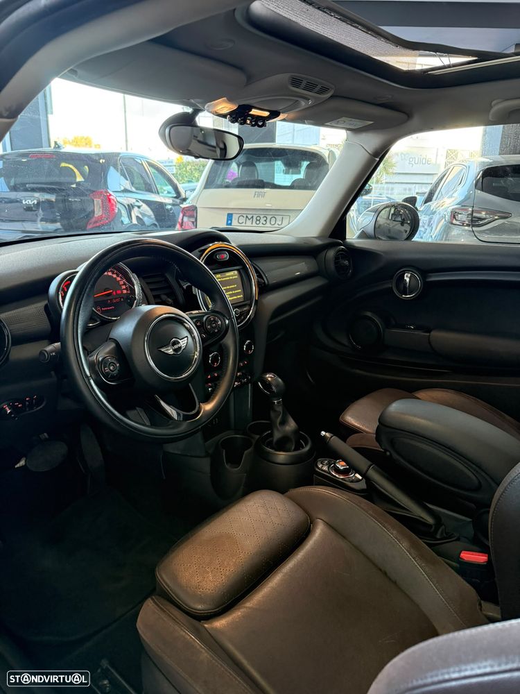 MINI 3 Portas Cooper D Aut. - 9