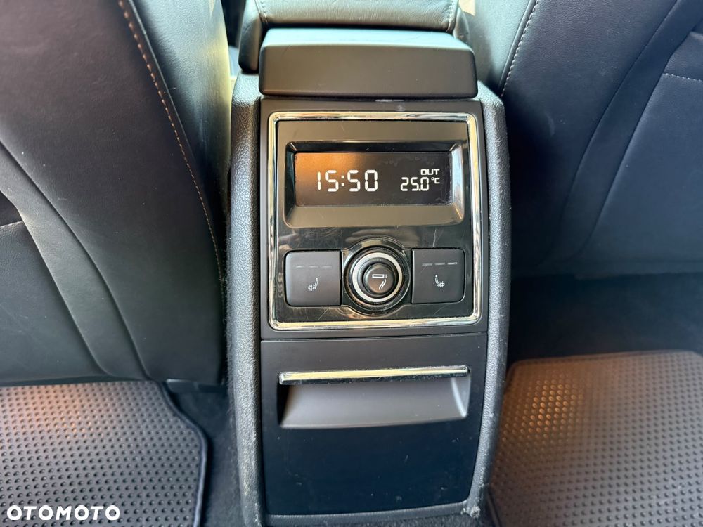 Skoda Superb 2.0 TDI Green tec 4x4 DSG Elegance - 18