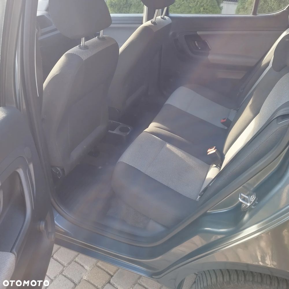 Skoda Fabia 1.2 HTP - 8