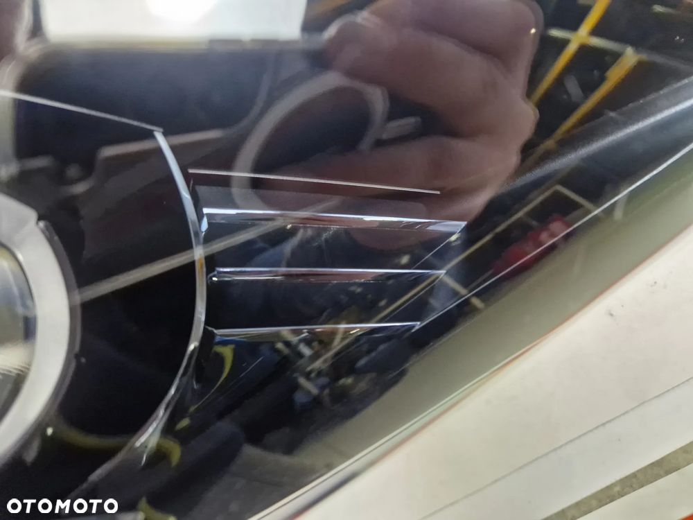 Lewy reflektor lampa przód LED MASERATI GRECALE - 8