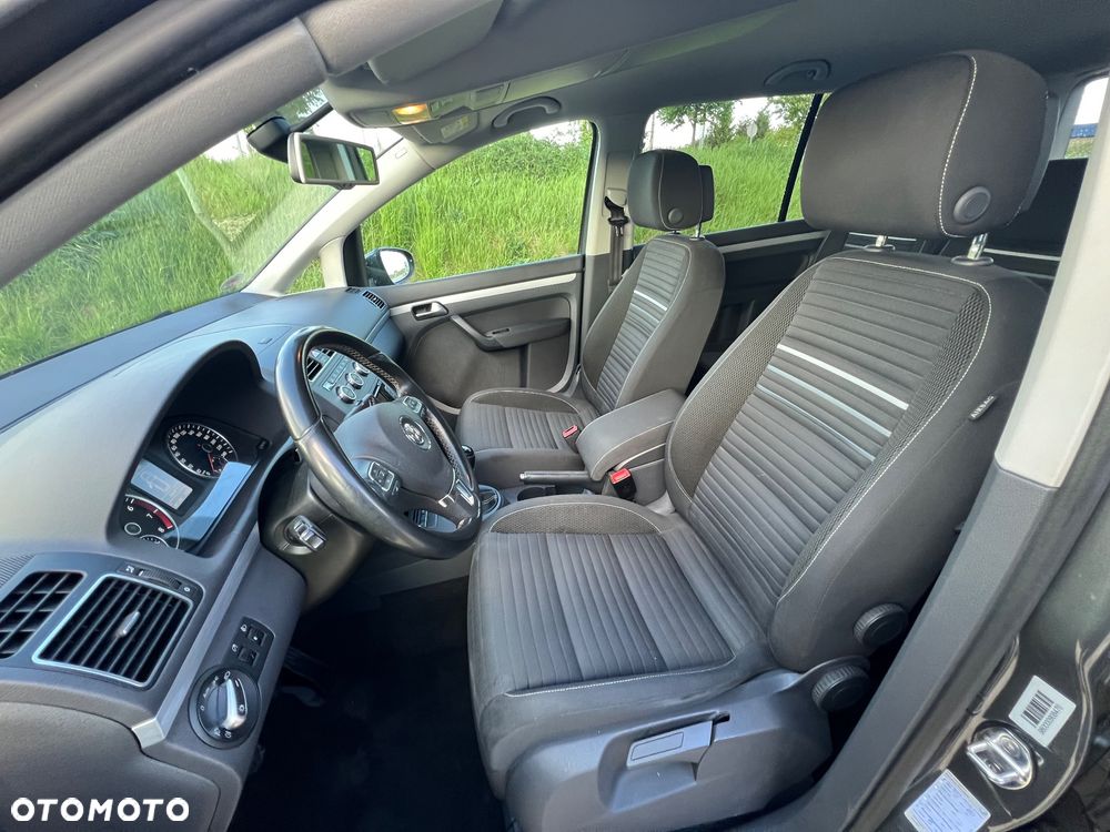 Volkswagen Touran 1.2 TSI Cup - 16