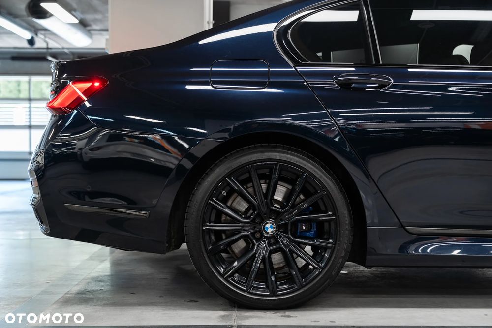 BMW Seria 7 750d xDrive sport - 17
