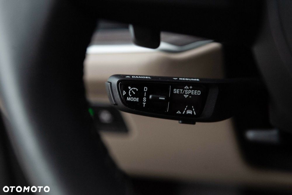 Porsche Cayenne - 26