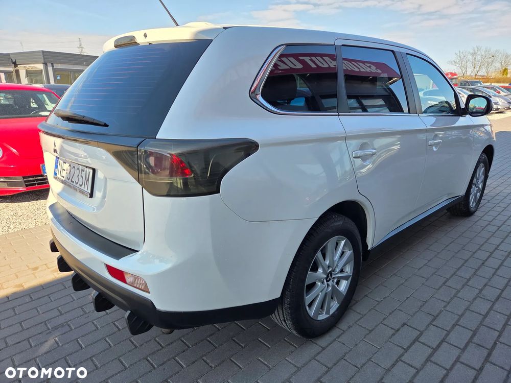 Mitsubishi Outlander 2.0 City Style 2WD - 5