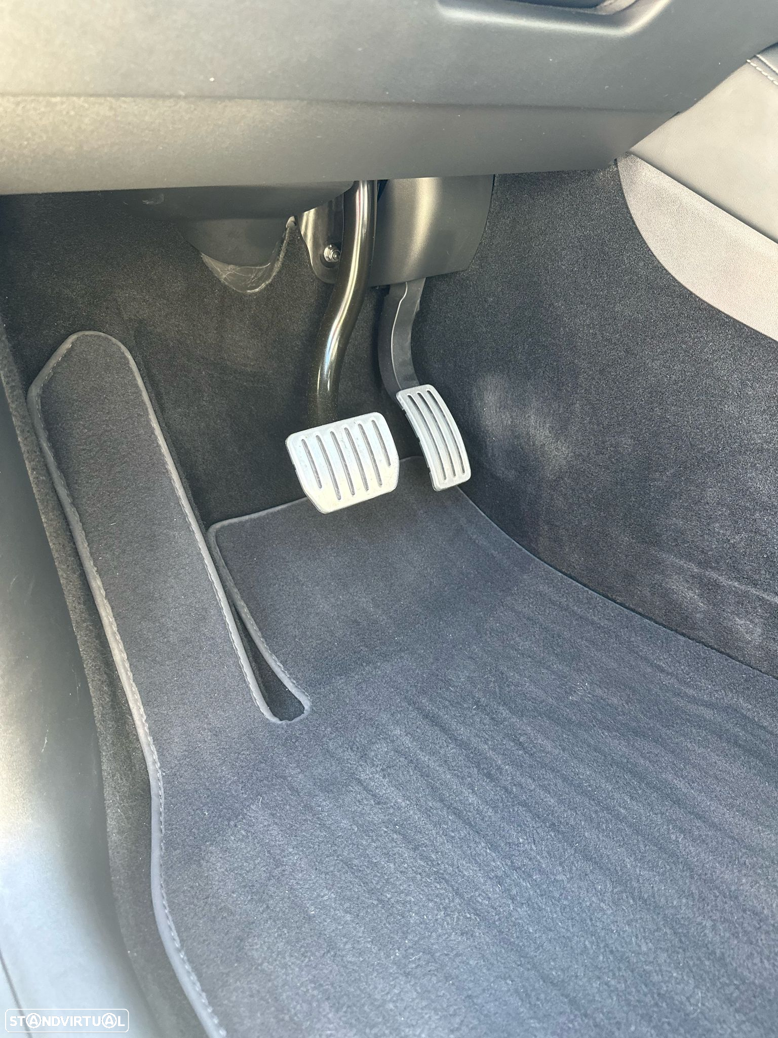 Tesla Model Y Performance Dual Motor AWD - 36