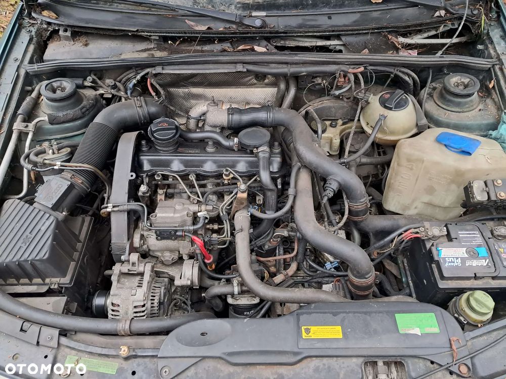 Volkswagen Passat - 5