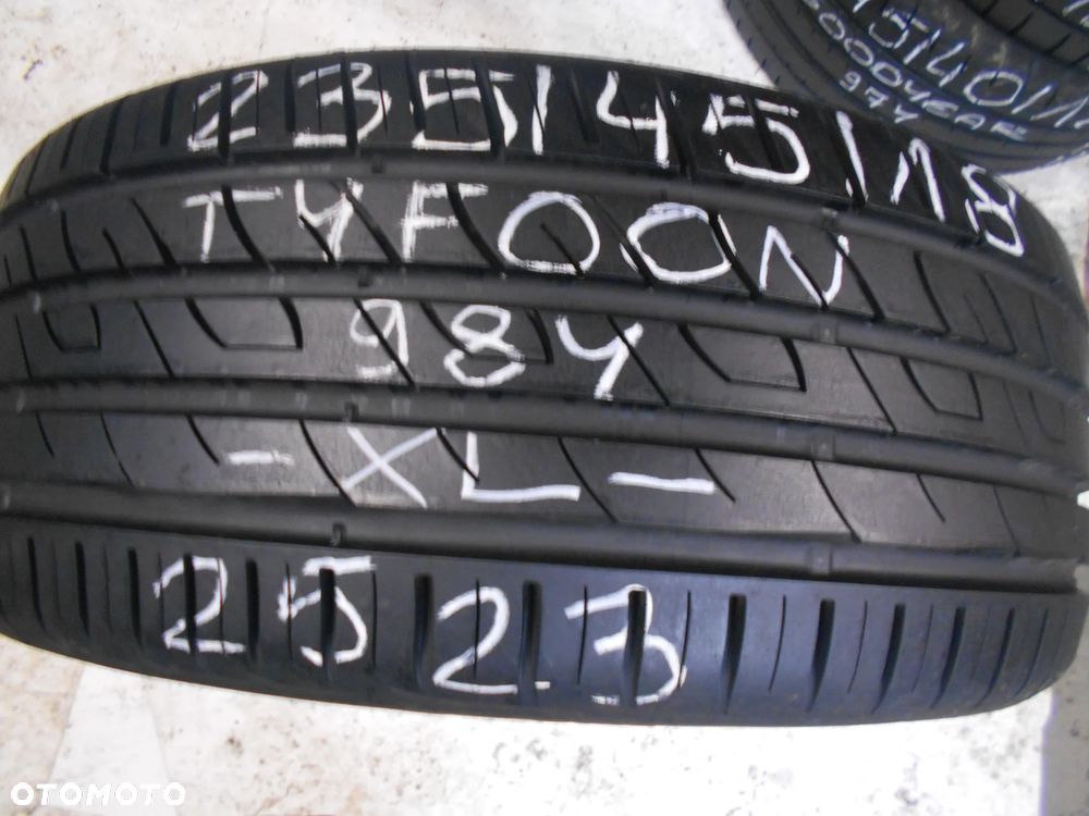 OPONA POJEDYNKA  235/45R18 TYFOON SUCCESOR 7 XL DOT 2523 9MM - 1