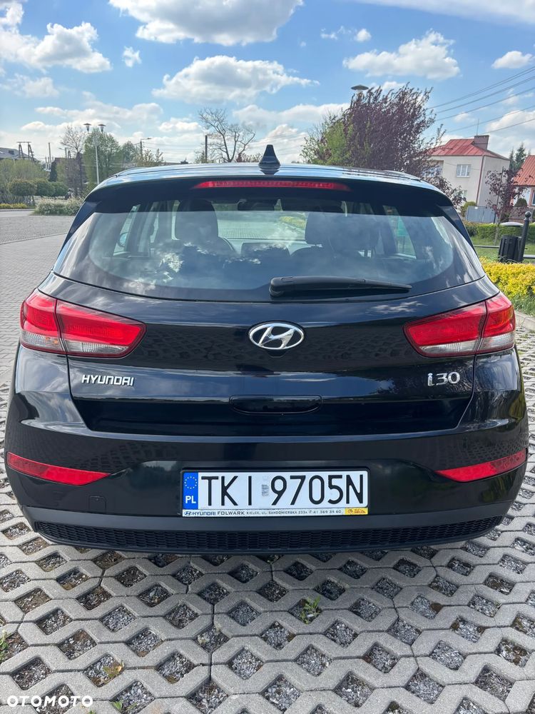 Hyundai i30 1.5 DPI Classic + - 35