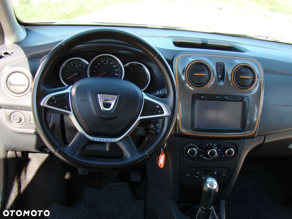 Dacia Sandero Stepway 0.9 TCe Laureate S&S - 18