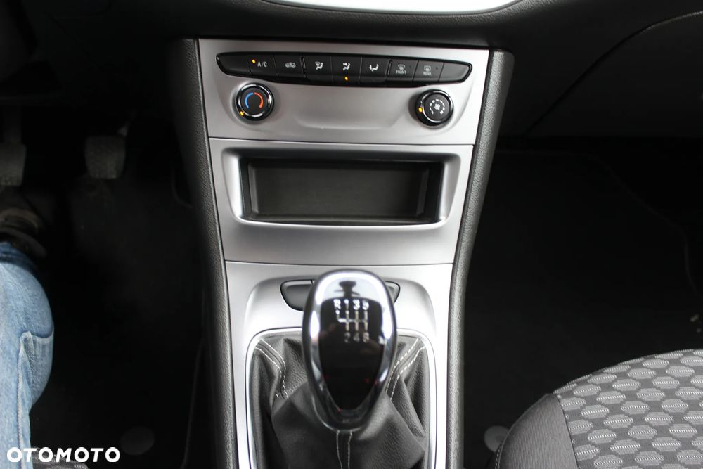Opel Astra 1.4 Turbo Edition - 30