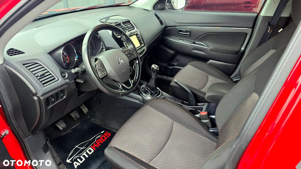 Mitsubishi ASX - 10