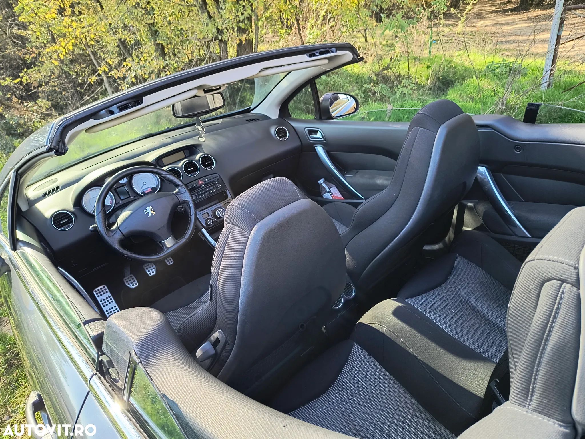 Peugeot 308 CC 1.6 E Premium - 1
