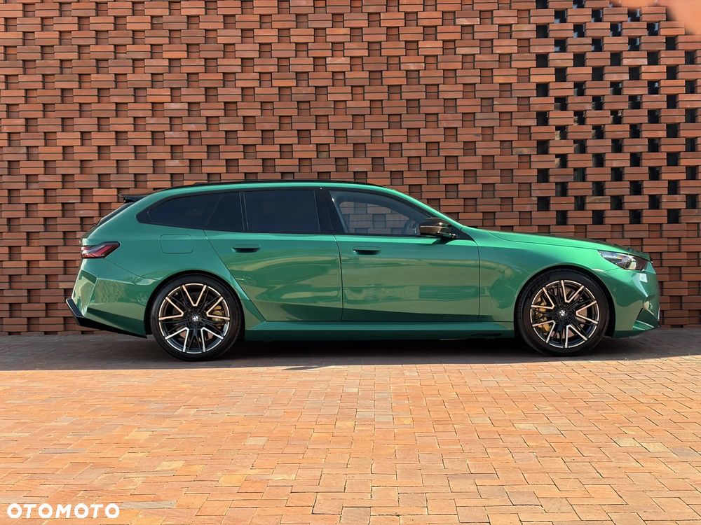 BMW M5 xDrive - 9