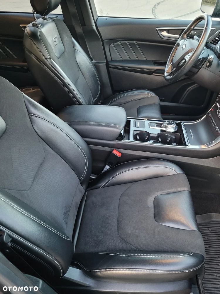 Ford Edge - 21