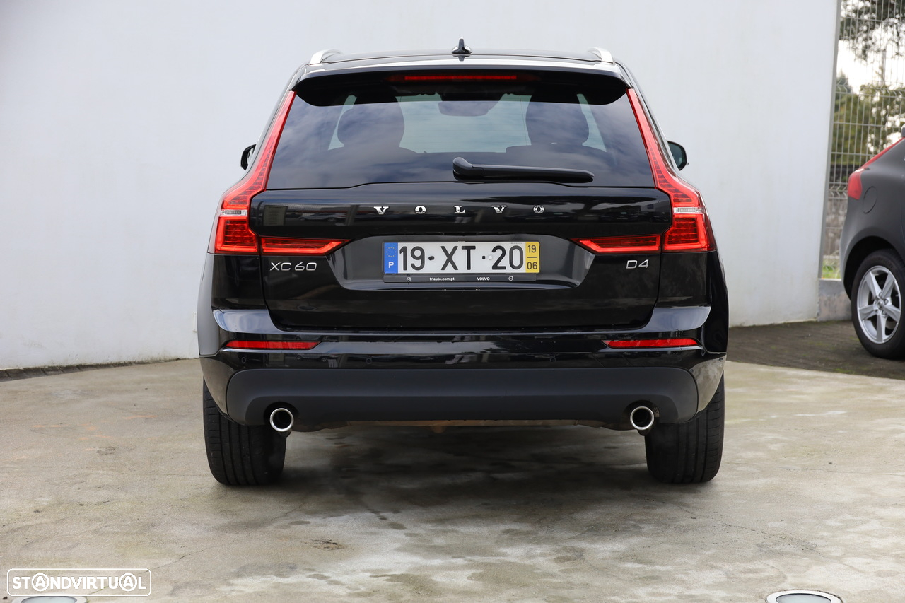 Volvo XC 60 2.0 D4 Momentum Plus Geartronic - 3