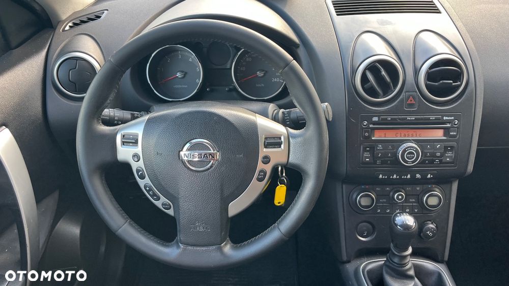 Nissan Qashqai 2.0 dCi Visia - 12