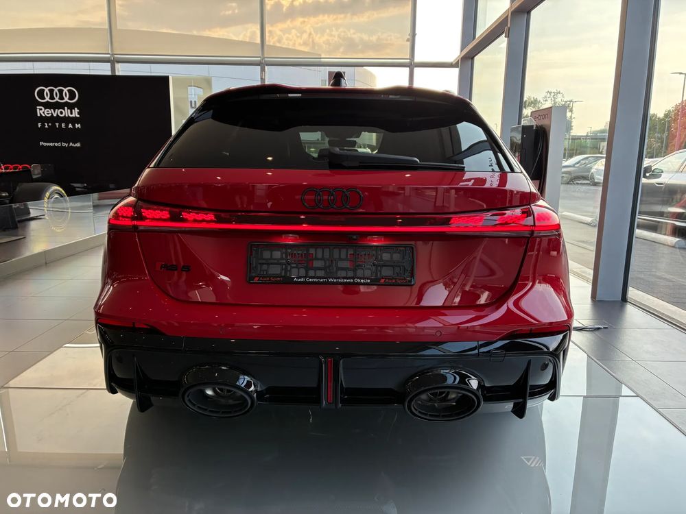 Audi RS5 Avant - 8